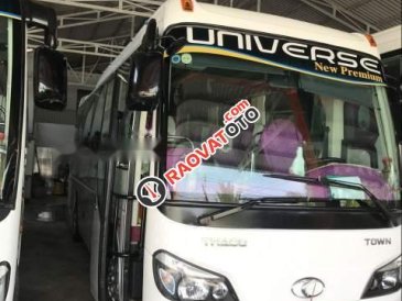 Cần bán Hyundai Universe đời 2017, màu trắng, giá tốt