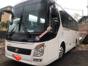Cần bán xe Hyundai Universe đời 2015, màu trắng, giá tốt