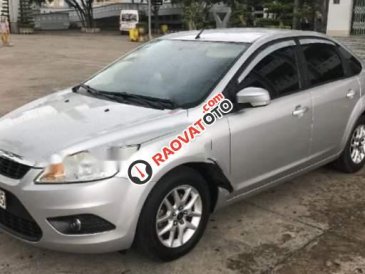 Bán Ford Focus 1.8 MT đời 2010, màu bạc