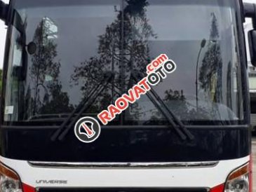Cần bán xe Hyundai Universe 3.9 MT đời 2017, hai màu