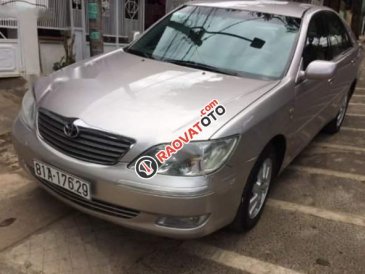 Bán ô tô Toyota Camry 3.0 sản xuất 2002 xe gia đình, giá chỉ 320 triệu