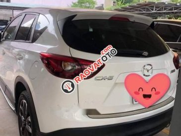 Bán Mazda CX 5 2.0 AT năm sản xuất 2016, màu trắng, chính chủ