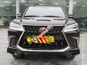 Bán Lexus LX 570S Supper Sport SX 2018 tên công ty, odo zin 3000km 