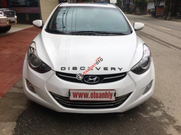 Cần bán Hyundai Avante sản xuất năm 2010, màu trắng, nhập khẩu