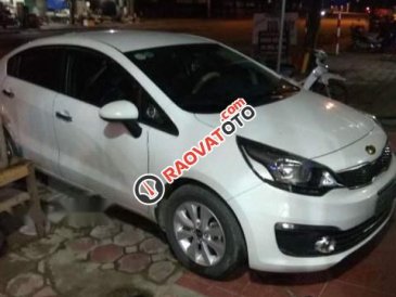 Bán Kia Rio MT năm 2016, màu trắng, xe đẹp