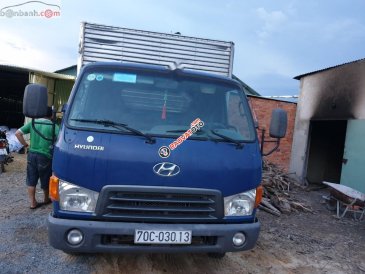 Cần bán Hyundai HD 72 năm 2009, màu xanh lam, nước sơn nguyên zin