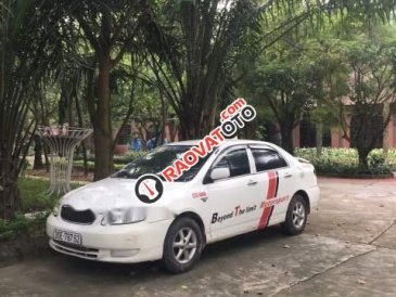 Bán Toyota Corolla altis sản xuất năm 2001, màu trắng, máy êm