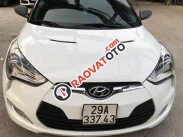 Bán Hyundai Veloster 1.6AT 2011, màu trắng, xe nhập, chính chủ