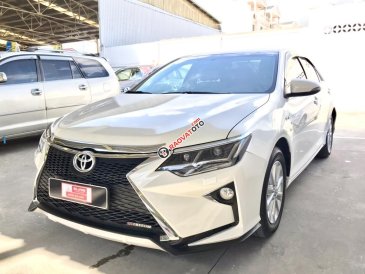 Bán Toyota Camry E đời 2014, màu trắng - Hỗ trợ ngân hàng 75%