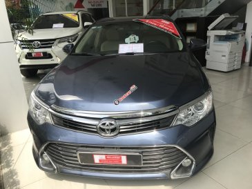Bán Camry 2.0E 2015 màu ghi xanh, hiếm chỉ còn một con