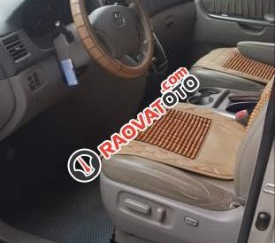 Bán Toyota Sienna LE năm 2007, màu ghi vàng