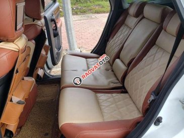 Gia đình bán Honda CR V 2.4AT đời 2009, màu trắng