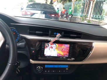Bán Toyota Corolla altis 1.8G đời 2017, màu đen, gia đình nên chạy rất kỹ, còn mới