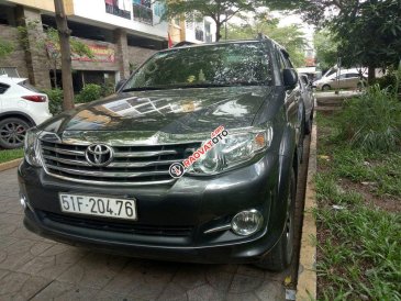Bán Toyota Fortuner V 2015, màu xám, BSTP