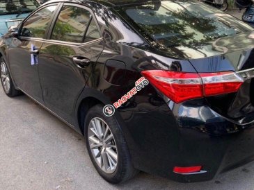 Cần bán Toyota Corolla altis năm sản xuất 2017, màu đen