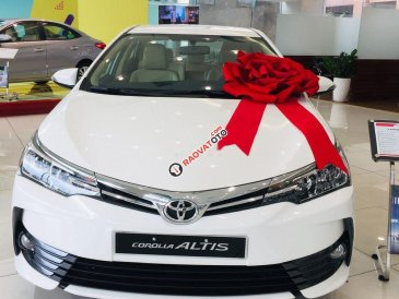 Bán Toyota Corolla altis 1.8G đời 2019, màu trắng, giá tốt