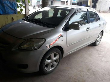 Cần bán Toyota Vios MT đời 2009, màu bạc