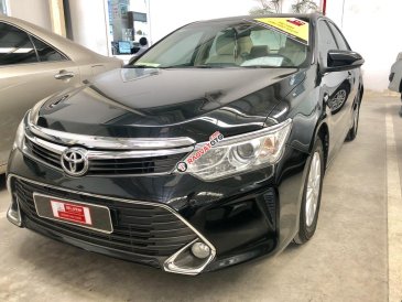 Xe Camry 2.0E 2015 màu đen, giá còn giảm cho khách thiện chí