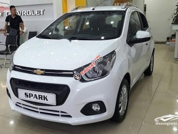 Bán Chevrolet Spark LT sản xuất 2018, màu trắng, giá chỉ 315 triệu