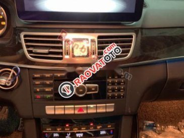 Bán xe Mercedes E250 đời 2014, màu đen