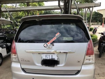 Bán Toyota Innova V năm 2009, màu bạc số tự động