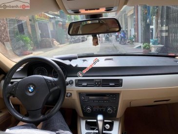 Bán BMW 320i 2011, màu trắng, xe nhập còn mới, giá 535tr