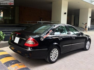 Cần bán lại xe Mercedes E280 sản xuất 2008, màu đen số tự động, giá chỉ 520 triệu