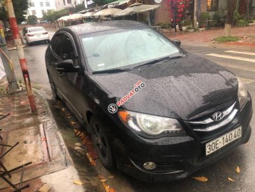 Cần bán Hyundai Avante AT năm 2015