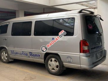 Cần bán lại xe Mercedes MB sản xuất năm 2004, màu bạc