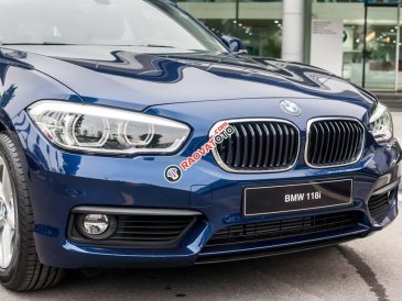 Bán xe với giá cực ưu đãi với chiếc BMW 1 Series 118i, sản xuất 2020, hỗ trợ giao xe nhanh