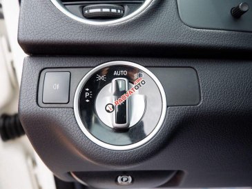 Cần bán gấp Mercedes C200 năm 2013, màu trắng