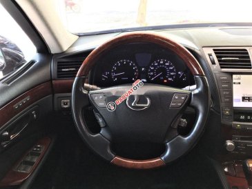 Bán Lexus LS 460L sản xuất năm 2010, màu đen, xe nhập như mới