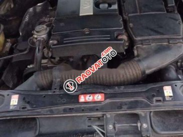 Cần bán xe Mercedes C180K đời 2004, màu bạc, nhập khẩu 