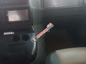 Cần bán gấp Mercedes MB năm sản xuất 2004, màu bạc, hạ tải 6 chỗ