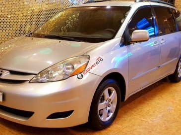 Bán Toyota Sienna LE 2008, xe nhập còn mới, giá cạnh tranh nhất