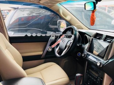 Bán Toyota Prado năm sản xuất 2010, màu trắng, nhập khẩu