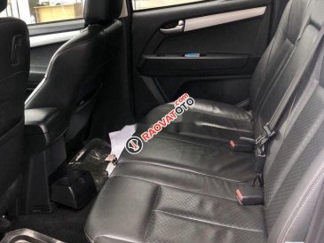 Xe Isuzu Dmax 2.5AT sản xuất năm 2016, màu trắng, xe nhập số tự động, giá tốt
