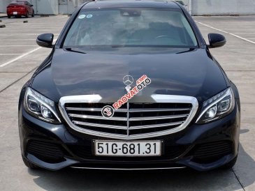 Cần bán lại xe Mercedes C250 đời 2017, màu đen