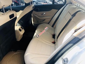 Cần bán xe Mercedes C class sản xuất 2018