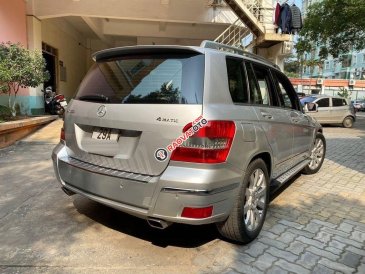 Bán Mercedes GLK 300 4Matic năm sản xuất 2010, màu bạc