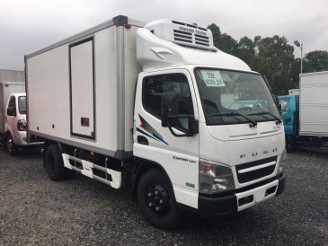 Fuso Canter 4.99 đông lạnh, tải trọng 1.8 tấn