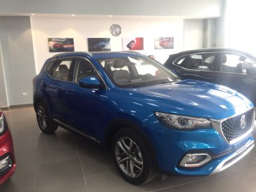 MG HS 1.5T 2WD Sport năm 2020, màu xanh lam, xe nhập