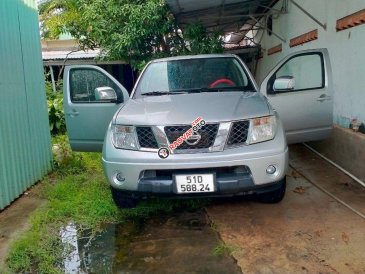 Bán xe Nissan Navara LE năm sản xuất 2013, màu bạc, nhập khẩu nguyên chiếc