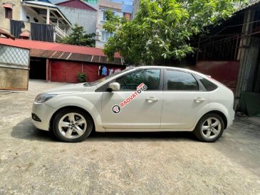 Cần bán gấp Ford Focus 1.8 AT năm sản xuất 2011, màu trắng