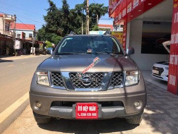 Cần bán gấp Nissan Navara LE đời 2013, màu nâu, xe nhập, giá chỉ 335 triệu