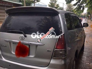 Bán Toyota Innova G đời 2009, màu bạc xe gia đình