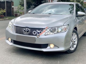 Cần bán Toyota Camry 2.5G năm sản xuất 2013, màu bạc  