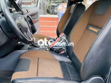 Bán Ford Ranger Wildtrak 3.2 sản xuất 2015, màu bạc, nhập khẩu, 649 triệu