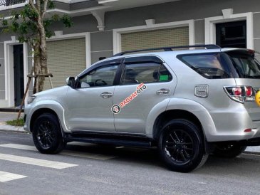 Cần bán gấp Toyota Fortuner 2.5G sản xuất 2015, màu bạc, giá 650tr