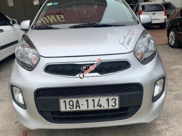 Cần bán gấp Kia Morning LX sản xuất năm 2016, màu bạc chính chủ, giá 215tr